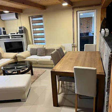 木屋 Nanna & Lalla 弗拉西克