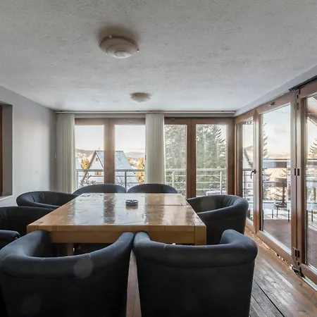 Nanna & Lalla Vlasic